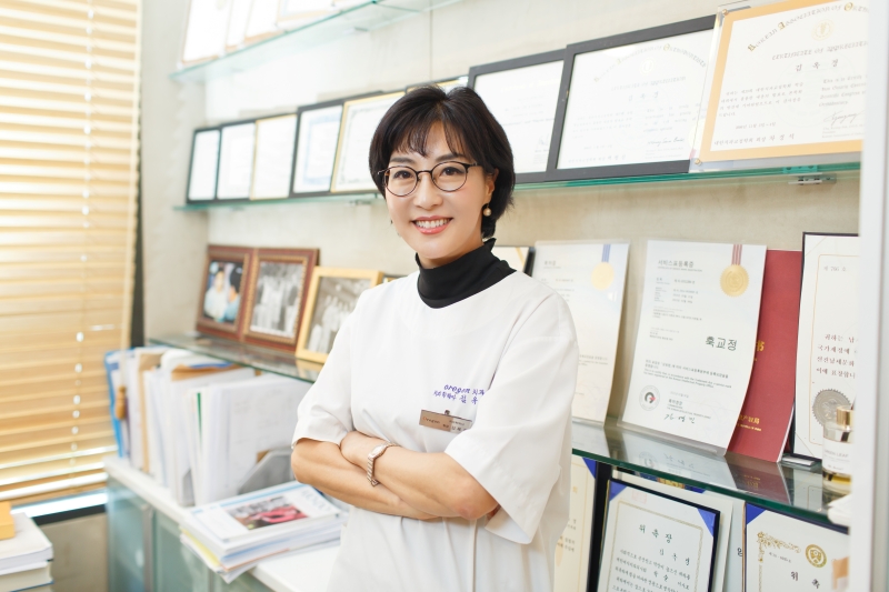 오리건치과교정과 김옥경대표원장의 모습